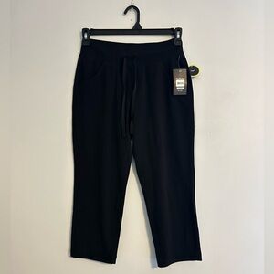 NWT Athletic Works Women’s Black Capri Pants Size XS